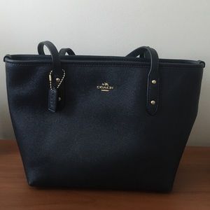 Coach MN City Zip Tote
